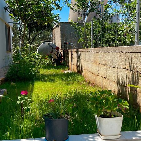 Guesthouse Shehu Ksamil Esterno foto