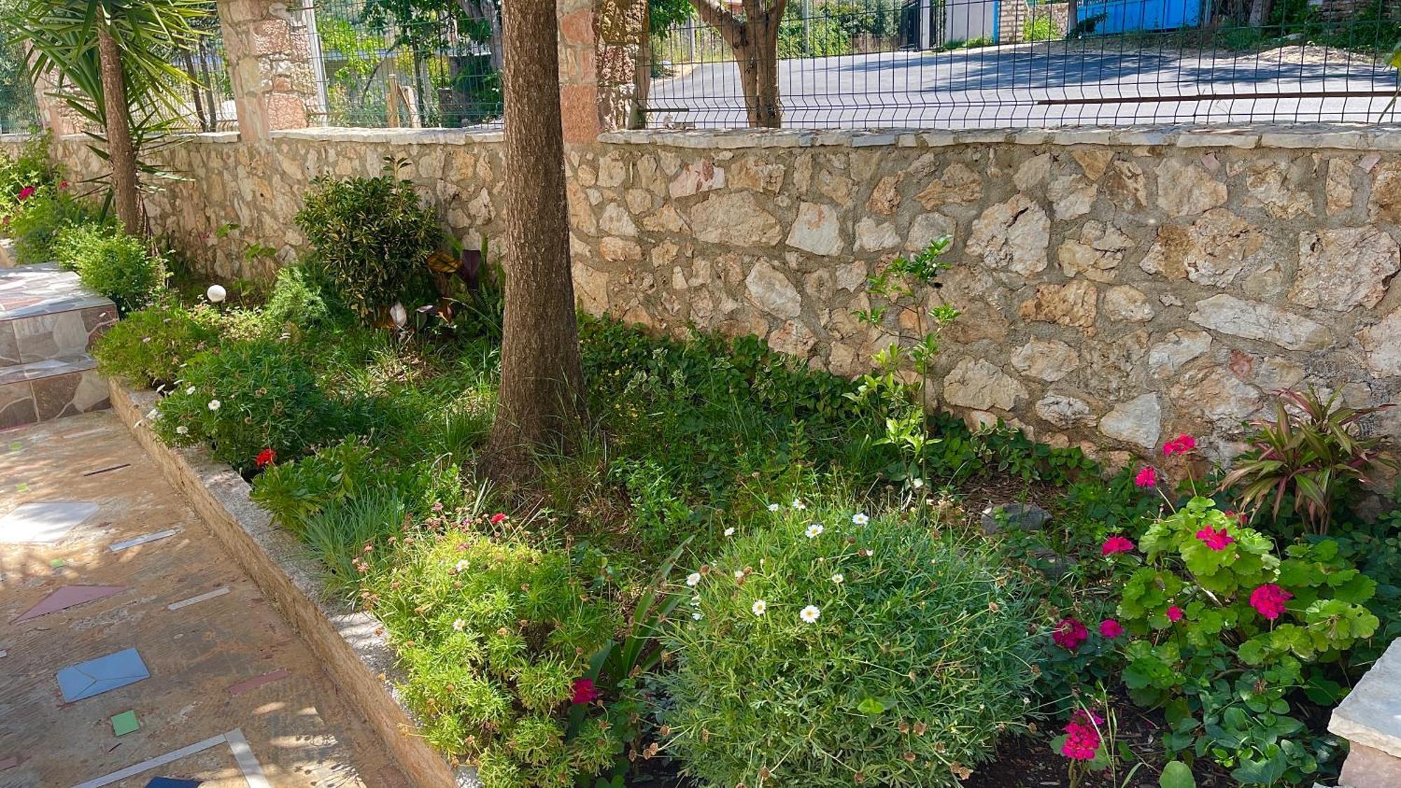 Guesthouse Shehu Ksamil Esterno foto