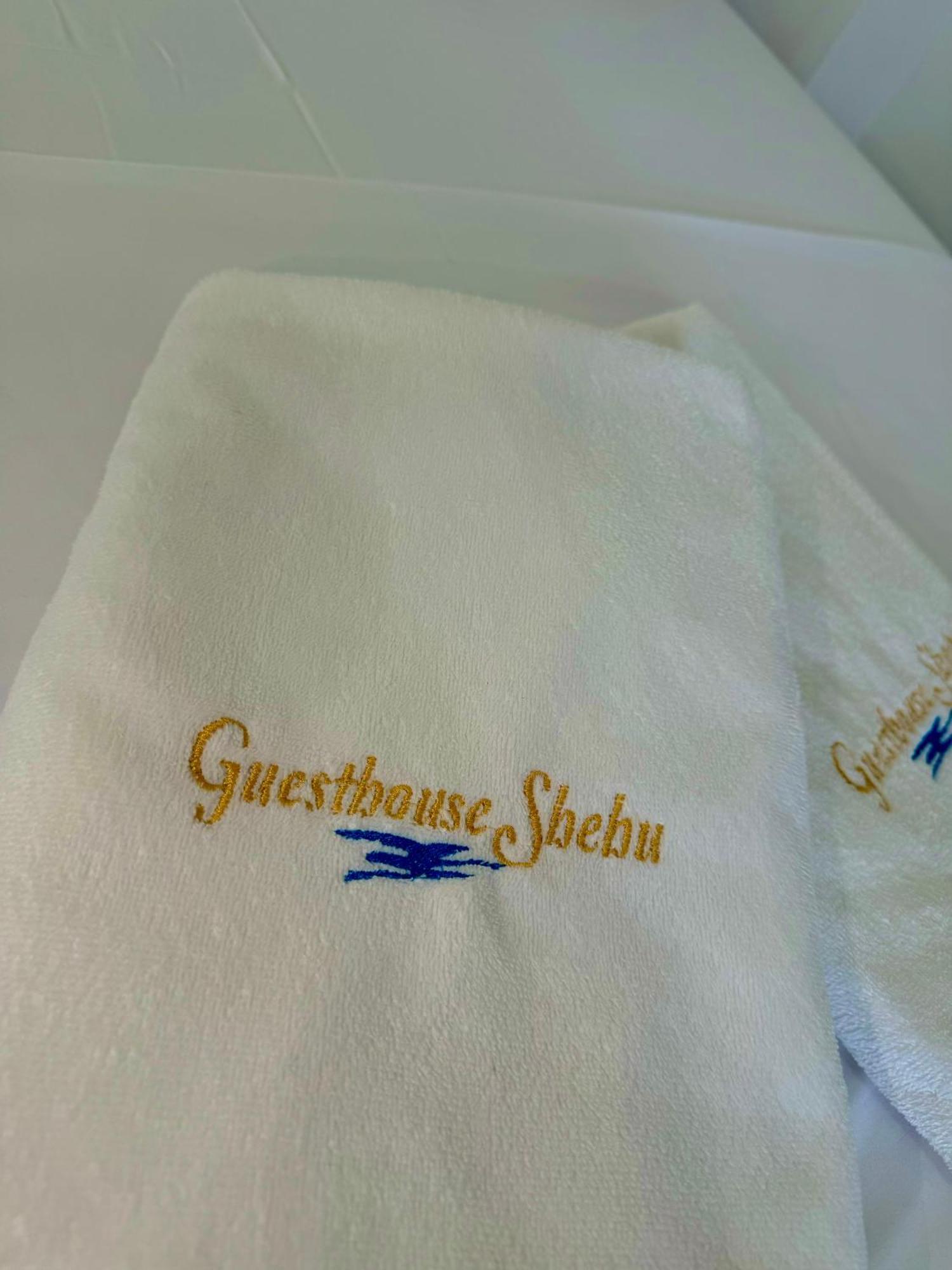Guesthouse Shehu Ksamil Esterno foto