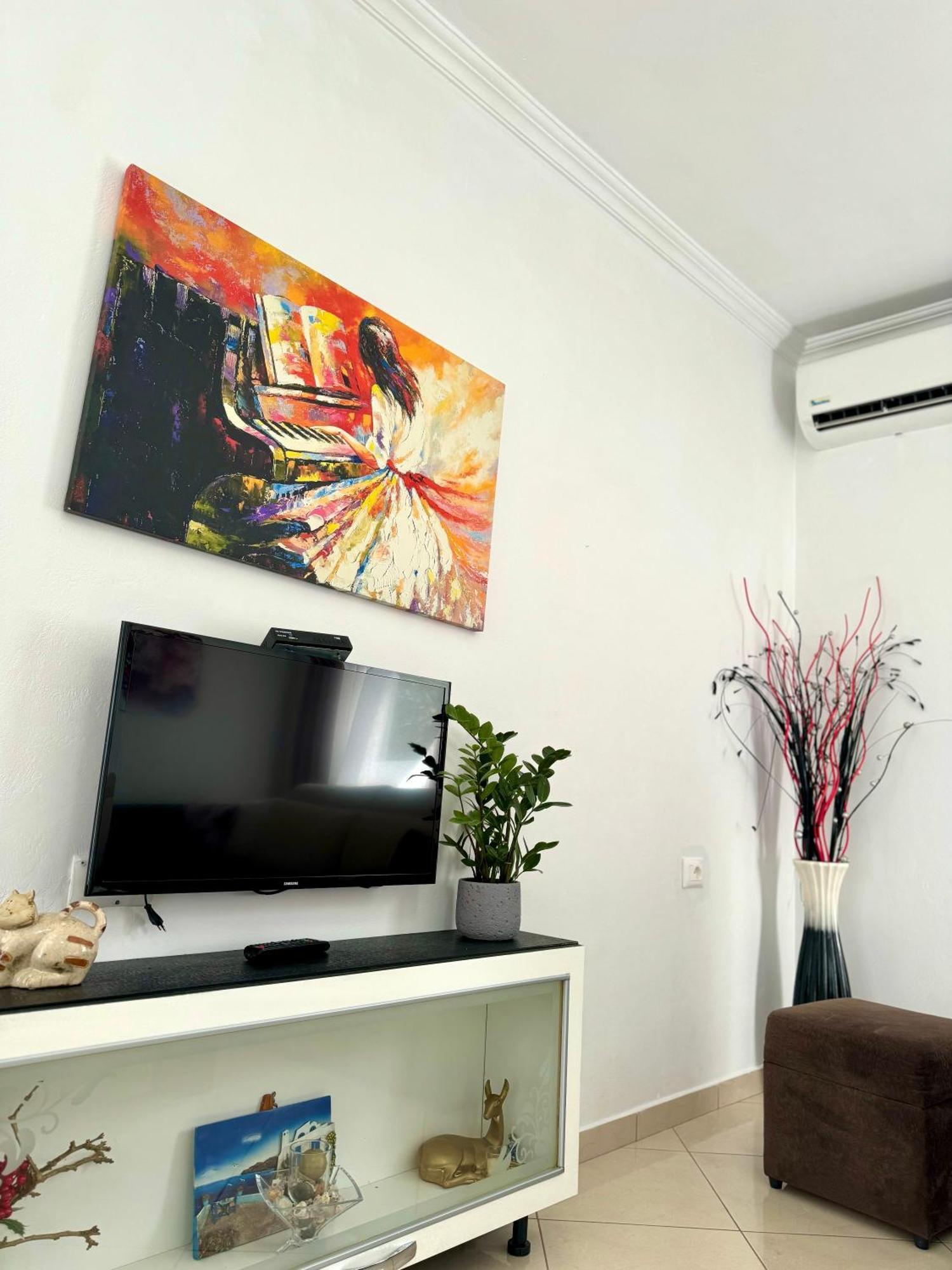 Guesthouse Shehu Ksamil Esterno foto